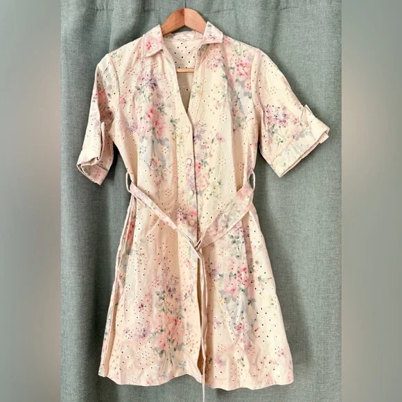 Beautiful Solitaire Floral Eyelet 95% Cotton Button Down Dress with Belt size S - Picture 1 of 7